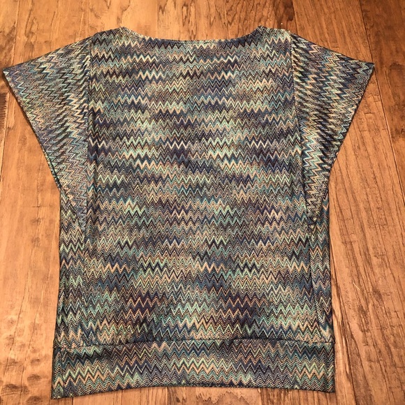 🎉3/$15 The Limited Chevron Butterfly Sleeve Top - Picture 8 of 8